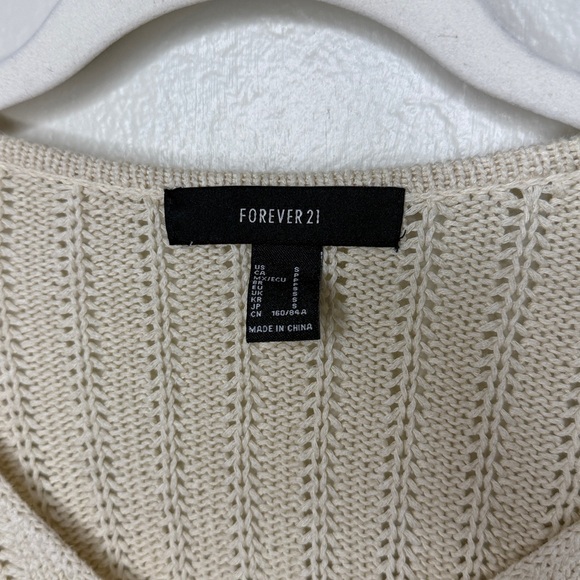 Forever21 | Beige Knit Crop Top Long Sleeve - Picture 3 of 3